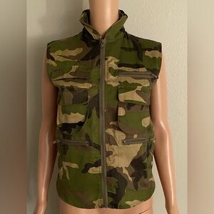 Camouflage vest jacket….